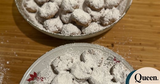 Συνταγή για τους πιο Αφράτους Παραδοσιακούς Κουραμπιέδες με 9 κινήσεις και θα μοσχομυρίσει το σπίτι