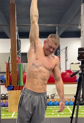 WELTREKORD VERSUCH One arm deadhang🫡 #foryou #calisthenics #challenge #worldrecord