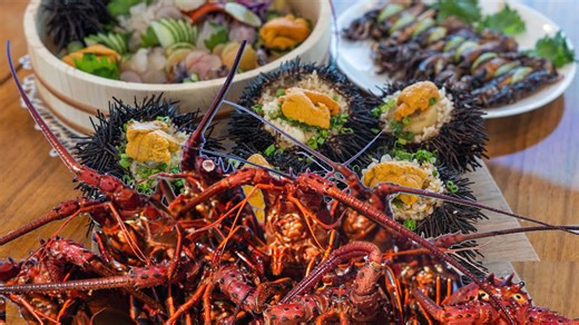 Cookin' up the best of the sea | Lobster, uni, squid, scallops