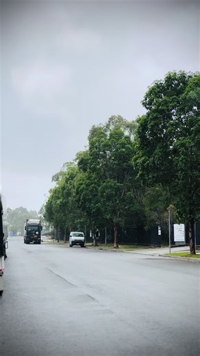 Navigating Heavy Loads as a Lorry Driver