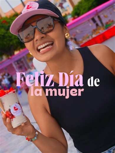 Hoy celebramos la fuerza, la dulzura y todo lo increíble que hay en ser mujer 💜 En Besitos con Fresa queremos engreírlas en su día: 🍓 Por la compra de 2 vasitos medianos, llévate 1 mini peque de 8 oz GRATIS 🍨 Si eres mujer, por cada fresita con crema que compres, te llevas una bolita de helado GRATIS 💐 Y además, un ramito de flores GRATIS para ti Porque hoy celebramos tu esencia, tu lucha y todo lo que representas. ¡Feliz Día de la Mujer! ✨ Ven a celebrar con algo dulce en Besitos con Fresa.