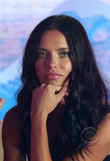 Brazilian beauty: Adriana Lima facecard showcase