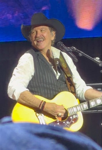 Experience Brooks & Dunn's Boot Scootin' Boogie in Belfast