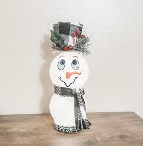 ⛄️Light Up Snowman DIY⛄️ | We Craft Around