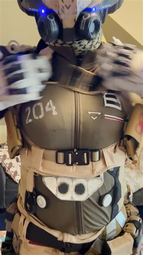 bungy on Instagram: "this needed to be addressed #titanfall #titanfall2cosplay #pulsebladepilot @titanfallgame @respawn"