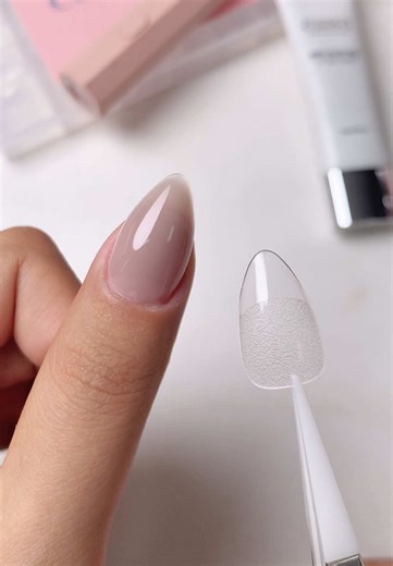 Forgiving DIY Nail Art Tutorial
