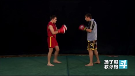 散打中级教程三：防守反击、组合拳腿进攻！