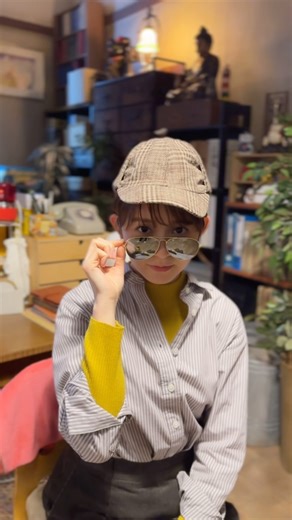 久間田琳加 on Instagram: "今日は家政夫のミタゾノ第５話！ むすび家政婦紹介所、桜のテーブル🌸 家政婦グッズが全然ないって？ それは移動バッグに入ってるはず…なので安心してご依頼ください☺️笑 #家政夫のミタゾノ"