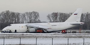 Watch This An-124 Condor Absolutely Eat It on the Runway After a Botched Takeoff
