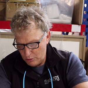 39K views · 440 reactions | We have seen quite a few different ways people rig Zman softbaits onto jigheads. Watch Mark Kitteridge rig his softbait the best way. Do it correctly and your softbait will stay on the jighead well. | Ocean Angler | Facebook