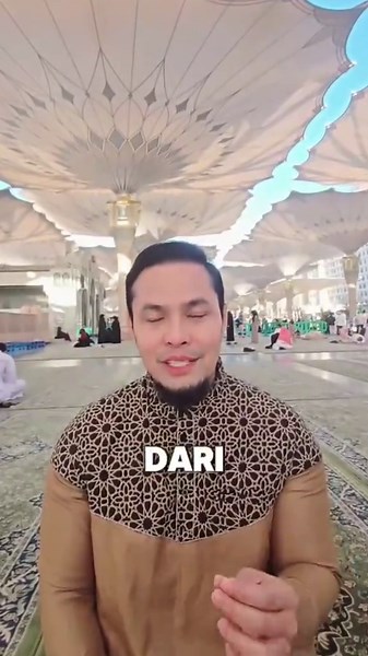 Pilihlah teman terbaik, yaitu teman yg bisa membawamu ke surga dan terhindar dari api neraka. . Jangan lupa tag teman2 terbaikmu ya. Semoga bisa saling menjaga dlm kebaikan. Aamiin