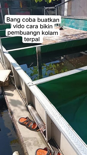 1.1K reactions · 98 shares | Cara membuat lubangan pembuangan kolam terpal #tutorialkolam #pembuangankolam #caramembuatkolambaja | Radit Radit | Facebook