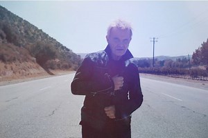 Cómo fue el grave accidente de Billy Idol en 1990: el cantante lo recuerda en su nueva canción