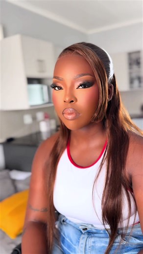 #creatorsearchinsights Opening for graduation 🧑‍🎓glam, matric dance 💃🏻, and weddings. #makeupartistinportelizabeth #makeupinspo @Abongile Mhlobiso thanks babe ❤️