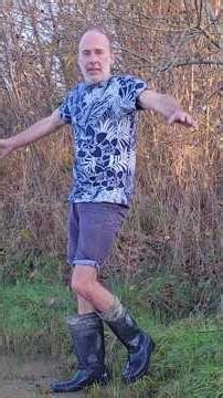 Linerless Pond's Seasonal Fluctuations #permaculture #adventure #gardendesign #ponds #gardening #mud