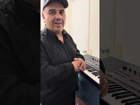 VIDEO #1 MOSTRANDO CARACTERÍSTICAS DE TECLADO MEDELI AKX10