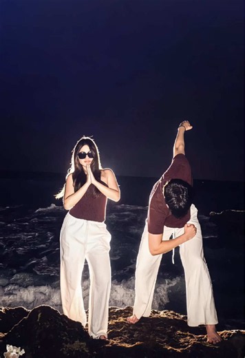 Tutorial trend foto flash filter viral ✨ Cara membuat efek cahaya dibelakang yang sedang viral di TikTok. Tutorial edit foto glow aesthetic dengan AI gratis. Bagaimana membuat trend lirik dang puji ta pe lupah dan dang puji tapi ludah menggunakan foto sendiri? Tutorial membuat foto viral dengan efek flash light. Trend foto cahaya belakang terbaru. Tutorial efek glow belakang badan. Cara mengikuti trend ohmnanon tanpa ribet. Tutorial edit foto odamayek eksklusif. Efek cahaya viral TikTok. Tutoria