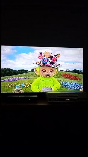 Teletubbies Big Hug Dipsy Thought His Hat Smelled Lovely