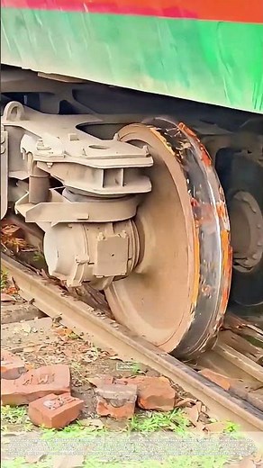 Back on Track: How a Derailed Train Wheels Over Debris to Regain the Rails