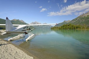 Lake Clark National Park and Preserve Travel Guide - Expert Picks for your Vacation