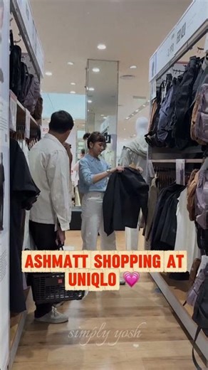 Sarah And Matteo shopping together in Uniqlo 🛍️ #sarahgeronimo #shopping