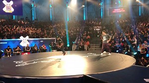 街舞 bboy Moy vs bboy Alkolil Red Bull bc one world final 2017