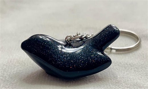 Black Flying Bird Keychain - Etsy