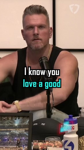 Nothing but respect from Aaron Rodgers when it comes to a good trash talker #patmcafee #patmcafeeshow #aaronrodgers #greenbay #packers #wisconsin #trashtalk #thehangover #respect #nfl #football #sports #fyp #foryoupage