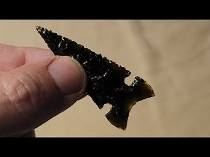 1501 - Dark Bottle Bottom Glass Flintknapping