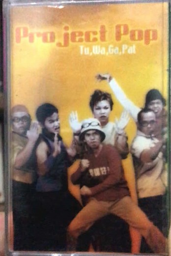 Tu Wa Ga Pat adalah album PROJECT POP yang kedua dirilis pada tahun 2000. Berisikan 8 buah lagu dengan lagu Tu, Wa, Ga, Pat dijadikan hits singel album ini. #koleksi #rilisanfisik #kasetpita #kaset #projectpop #nostalgia #musiklawas #musikjadul #musik2000an #videomusik #fyp