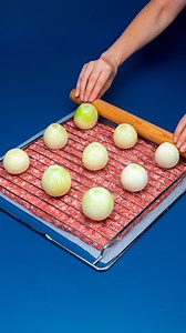 272K views · 457 reactions | Enklare än du föreställer dig. Strålande köttfärsrecept! Ingredienser: köttfärs: 1 kg lök: 1 st ägg : 2 st ströbröd: 70 g salt: 10 g svartpeppar: 2 g paprikapulver: 5 g vitlökspulver: 5 g lök: 2 st potatis: 600 g vatten: 1 l salt: 10 g smör: 50 g salt: 3 g svartpeppar: 2 g dill: 15 g passerade tomater: 150 g salt: 2 g oregano: 2 g olivolja: 15 g hårdost : 150 g dill: 5 g | Cookrate - Svenska | Facebook