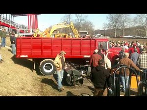 1975 International 1600 Loadstar Grain Truck with 23,339 Miles Sold on Ohio Auction Saturday