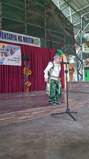 Carlisle as Aladdin - Book Character