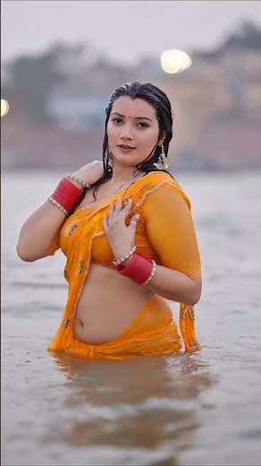 Zim zim pani ma ahirani song #ahirani #khandeshi #shorts #trending #saree #viral #india #new