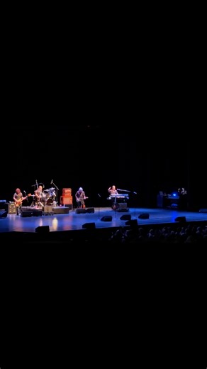 The Vogues - Five O'clock World @ Toyota Oakdale Theatre - August 2, 2025 | Legendary Concerts