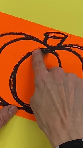 My fourth graders LOVED this 30 minute lesson! Most created two pumpkins to later be used for collage. Thought I'd share the simple process for making a 3-D pumpkin! | Cassie Stephens