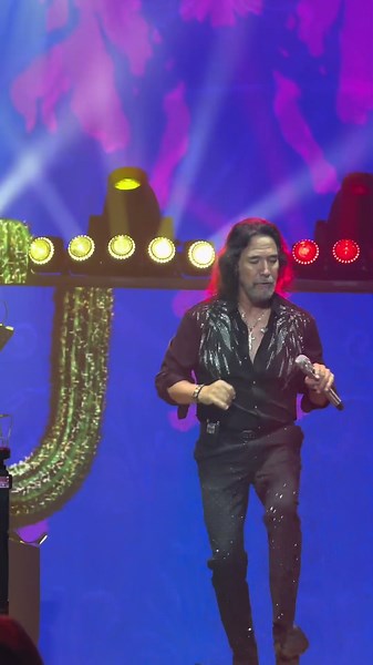 Marco Antonio Solís en concierto# los bukis #fypシ゚viral #musica #viralvideo #parati