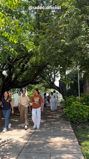 ¡Nos estamos preparando para recibirte en este nuevo inicio de semestre febrero-agosto 2026!🦜 | Universidad de Colima Oficial