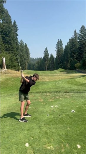Right down the middle #golfgear #golfer #golfswing #pga