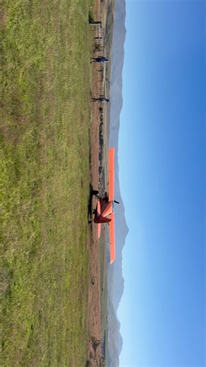 This is how we do it in NZ👌😃 24 aircraft descended onto a farm strip to catch up with mates for lunch under blue summer skies.🙃#wt9dynamic #aviation #summer #planes #flying | Michael Blomfield