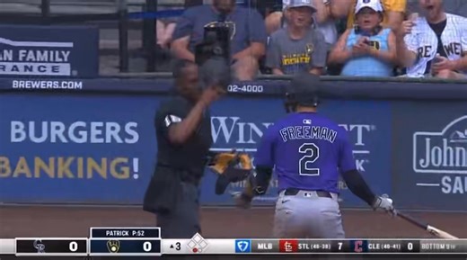 The Rockies may suck at baseball — but they ALSO may have just set the record for fastest DOUBLE ejection!!! 😆 🎥: Milwaukee Brewers | Christina Lorey