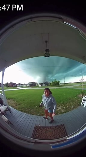 TORNADO Caught On Doorbell Cam 🌪️