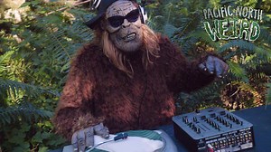 A Bigfoot parody of Sir Mix-a-Lot's "Baby Got Back". Go to www.pacificnorthweird.com for more videos! | Pacific NorthWEIRD