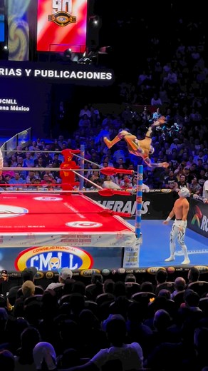 39K views · 467 reactions | #CMLL Slow Motion: Máscara Dorada #reels #CMLL #luchalibre #arenamexico #fypシ #reelsviral #MascaraDorada #Deportes | 픻핒핞핒핤 & 픾핝핒핕핚핒핕할핣핖핤 핕핖핝 픻핖핡할핣핥핖 | Facebook