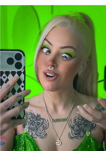 ᴹᵉᵍᵃⁿ (@meganmeltdown)’s video of Hi I'm Megan