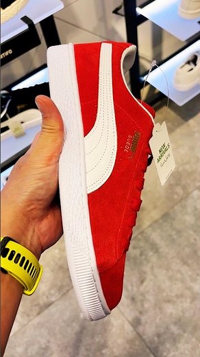 Puma Suede Red Classic Sneakers #pumashoes #pumasuede #pumaclassic