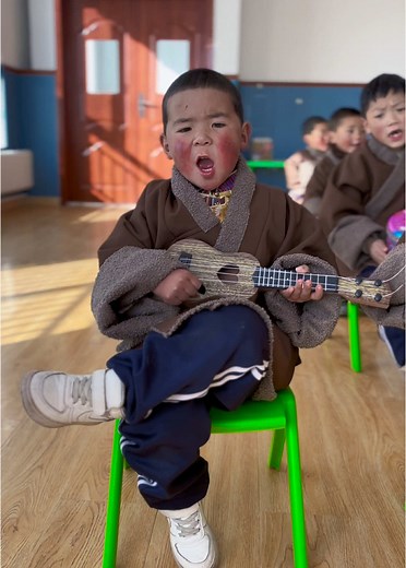 Traditional Tibetan Children’s Song Performance