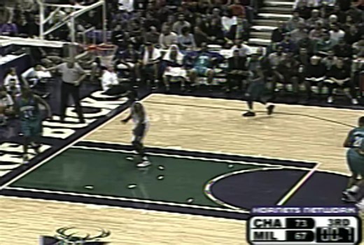 🏀On February 17, 2001 Charlotte’s Baron Davis hit a 89-foot-shot as time expired in the third quarter, the longest shot in NBA history. The Hornets would go on to defeat the Milwaukee Bucks 103-93. It surpassed a 24 year-old mark set by Norm Van Lier, who made an 84-footer back in 1977. Keep in mind that a basketball court is 94 feet in length. Davis is the only player to have hit a shot from at least 85 feet in a game; since the year 2000, it has been attempted at least a total of 40 times. Du