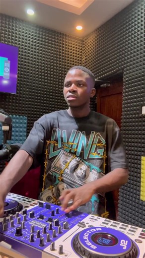Deejay Muto🧸 (@djmuto33)’s videos with original sound - Deejay Muto🧸