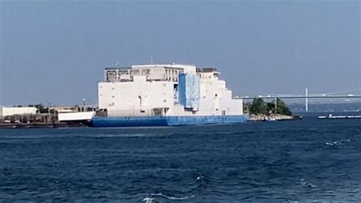 El último barco-cárcel en Estados Unidos cierra sus puertas en medio de polémica